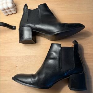Everlane Black Leather Ankle Booties
